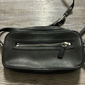 Coach Vintage Leather Crossbody M23-9589